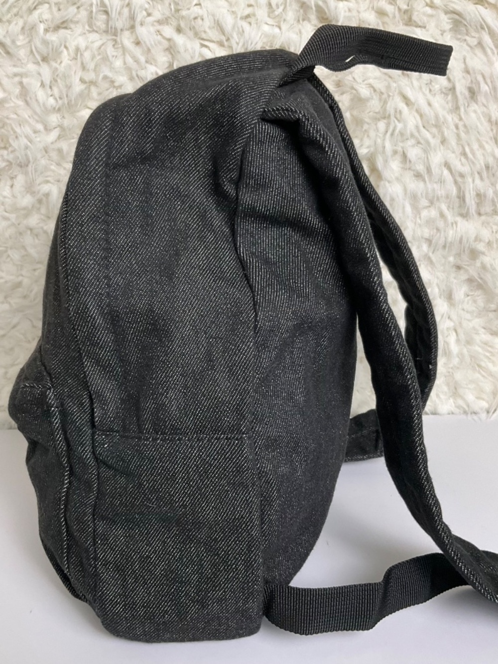 VOLCOM WOMEN'S MINI BACKPACK! - Picture 11 of 13